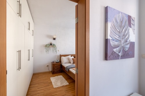 Spacious 1 bedroom apartment in a lively center 15 Flat Manager Booking