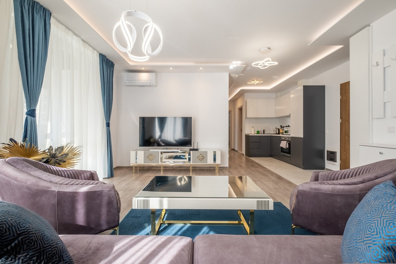 Elegant Deluxe - 2 Bedrooms apt. 9 Flat Manager Booking