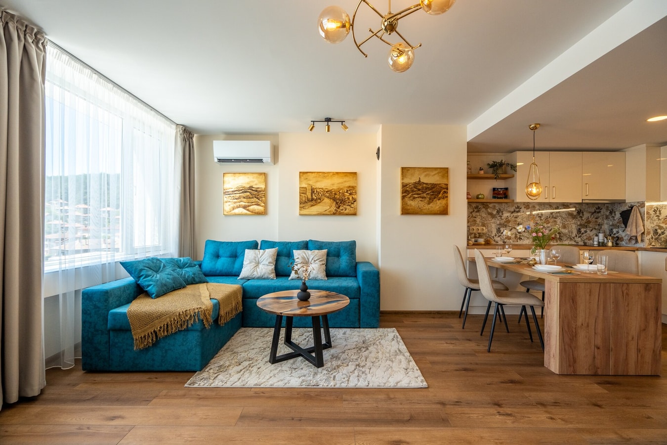 Golden Mountains Flat Manager Booking