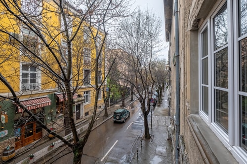 Sofia’s Classy Blu -2 Bedrooms 35 Flat Manager Booking