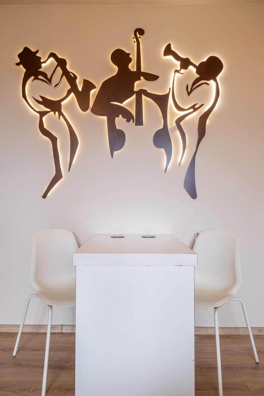 Jazzy · JAZZY off Vitosha Blvd: Feel the Rhythm of Sofia 15 Flat Manager Booking