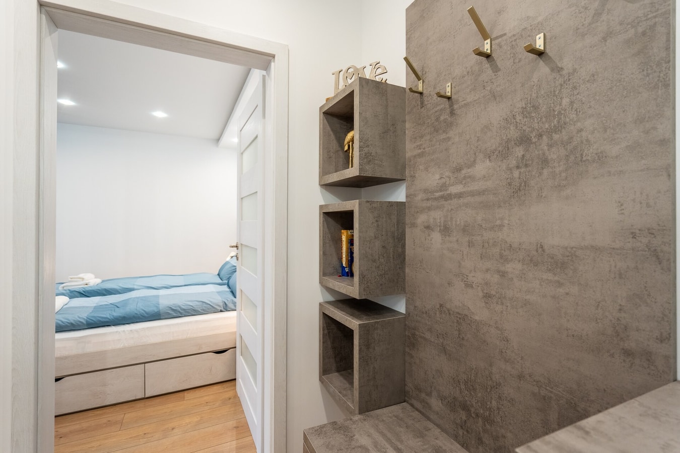 Harmony Suite 33 Flat Manager Booking