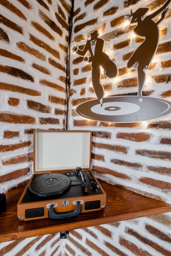 Gramophone · GRAMOPHONE off Vitosha Blvd: the Rhythm of Sofia 10 Flat Manager Booking