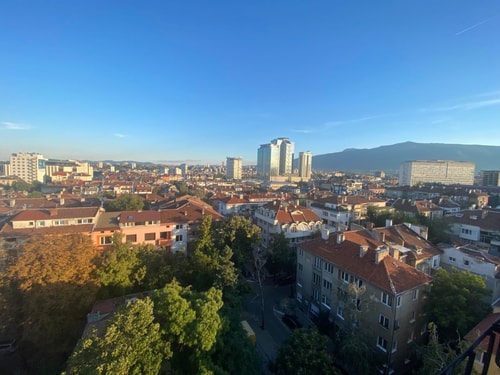 Gran Capital - Top Central Apartment. Free Parking 2 Flat Manager Booking