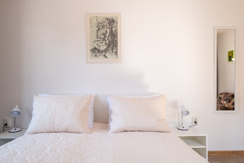 Peaceful downtown location - 2 bedroom apartment 2 Flat Manager Booking