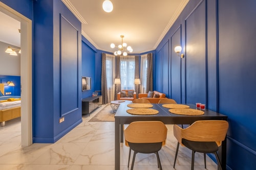 Sofia’s Classy Blu -2 Bedrooms 9 Flat Manager Booking