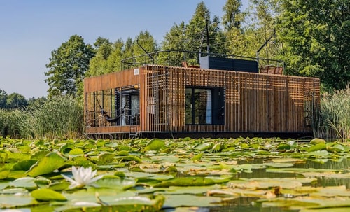 WATER HIDEOUT Floating Villa in wild nature Apartamenty do wynajęcia