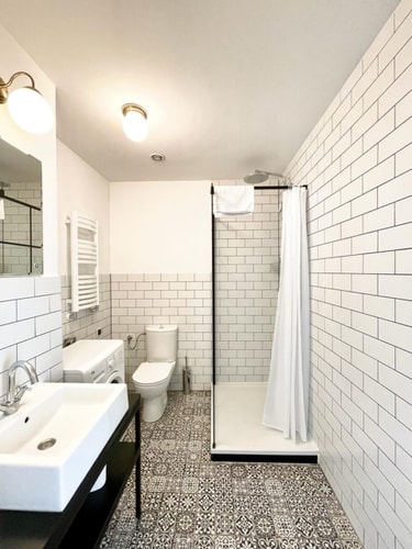 Penthouse Oasis: Luxurious 2BR with AC in Wroclaw 3 Apartamenty do wynajęcia