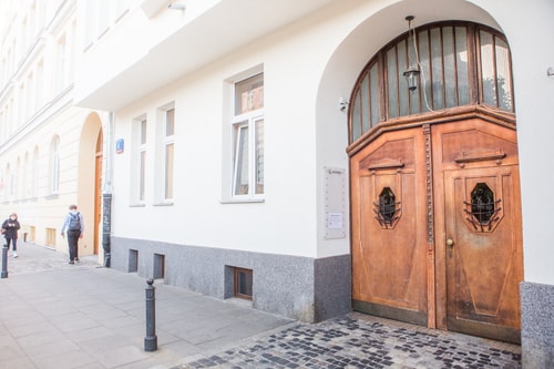 Vintage 2BR Gem Steps from Politechnika 22 Apartamenty do wynajęcia