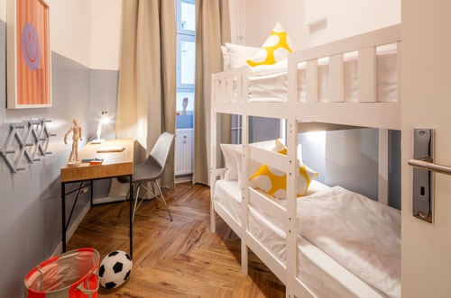 Breathe the Earthy Calm of a 150sqm Home in Berlin 4 Apartamenty do wynajęcia