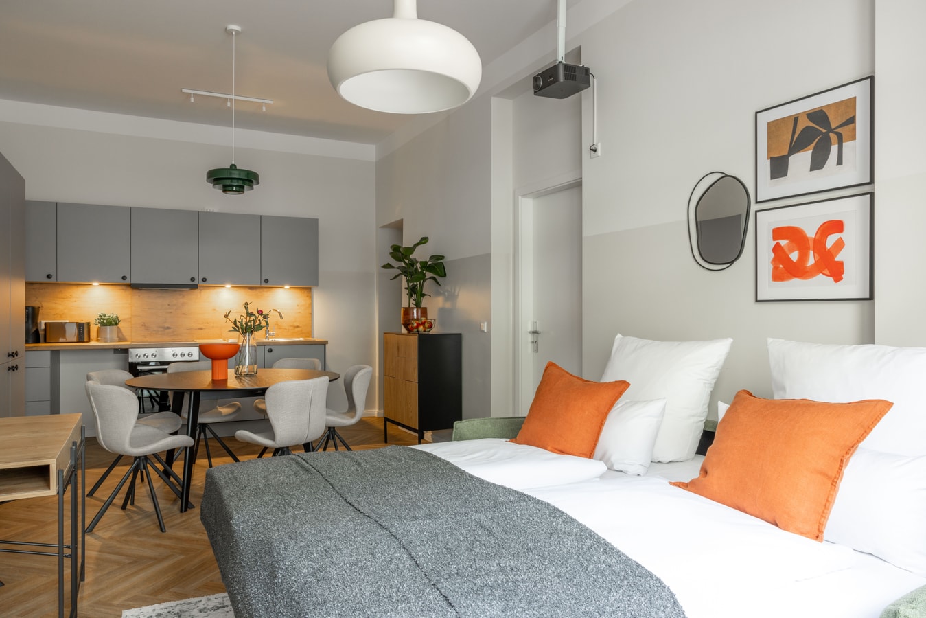 Minimalist & Mighty - 1 BR hosting up to 6 photo 2