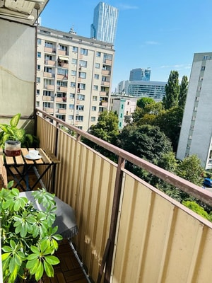 Sunny Warsaw City Centre Flat with Balcony and AC 20 Flataway