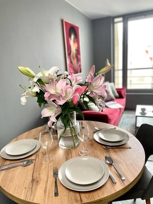 Old Town Oasis-Entire Building for 20+ Guests 19 Apartamenty do wynajęcia