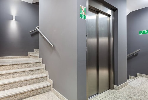 Old Town Oasis-Entire Building for 20+ Guests 38 Apartamenty do wynajęcia