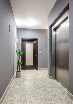 Old Town Oasis-Entire Building for 20+ Guests 43 Apartamenty do wynajęcia