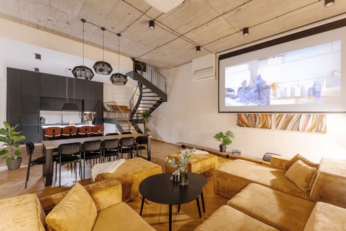 Prague Center Duplex - 4BR, 3.5Bath, AC, Projector 3 Apartamenty do wynajęcia