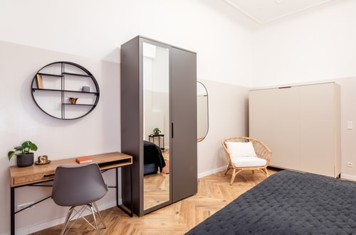 Breathe the Earthy Calm of a 150sqm Home in Berlin 12 Apartamenty do wynajęcia