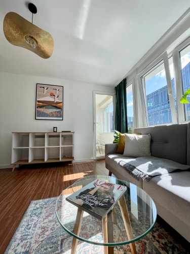 Modern Apartment with Balcony/the Vibrant City Hub 15 Apartamenty do wynajęcia