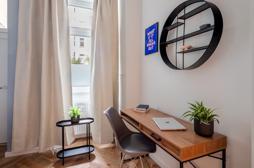 Breathe the Earthy Calm of a 150sqm Home in Berlin 18 Apartamenty do wynajęcia