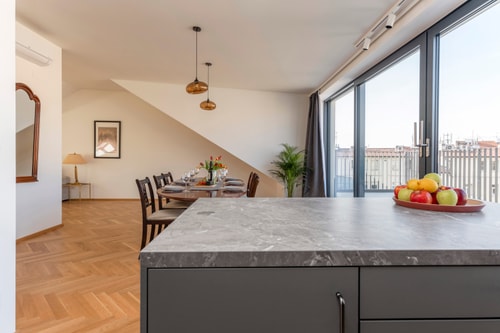 Antique Duplex Penthouse 3BR with 3Bath and AC-503 7 Apartamenty do wynajęcia