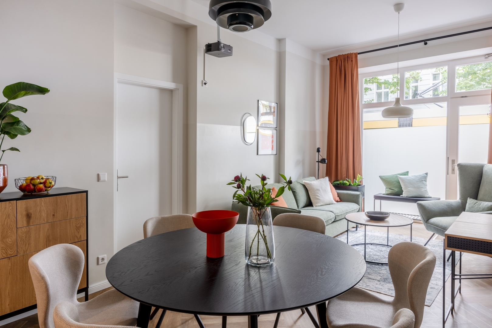 Minimalist & Mighty - 1 BR hosting up to 6 Apartamenty do wynajęcia