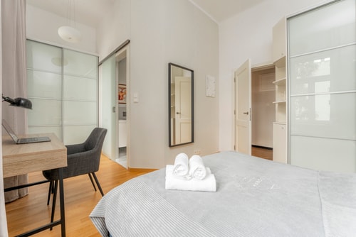 Warsaw Central 3BR & 2BATHS Grand Residence 12 Apartamenty do wynajęcia
