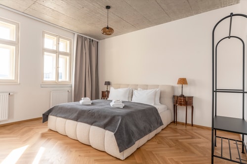 Antique Duplex Penthouse 3BR with 3Bath and AC-503 20 Apartamenty do wynajęcia