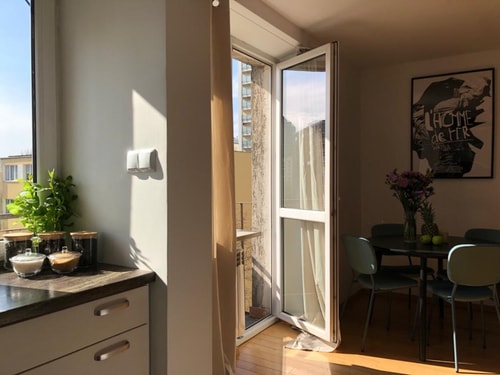 Sunny Warsaw City Centre Flat with Balcony and AC 12 Apartamenty do wynajęcia