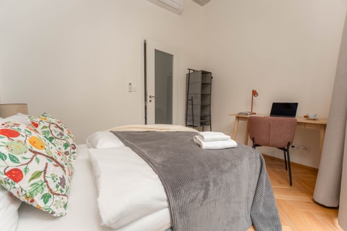 Prague Center Duplex - 4BR, 3.5Bath, AC, Projector 26 Apartamenty do wynajęcia
