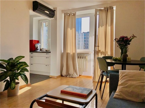 Sunny Warsaw City Centre Flat with Balcony and AC 6 Apartamenty do wynajęcia