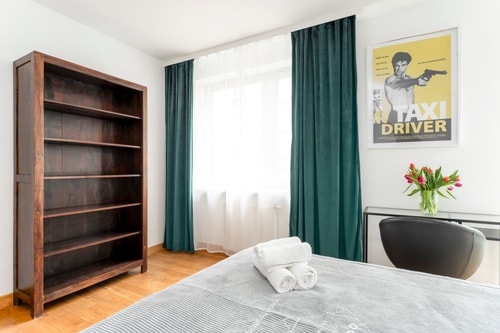 Grzybowska Skyline 3BR Retreat with AC 20 Apartamenty do wynajęcia