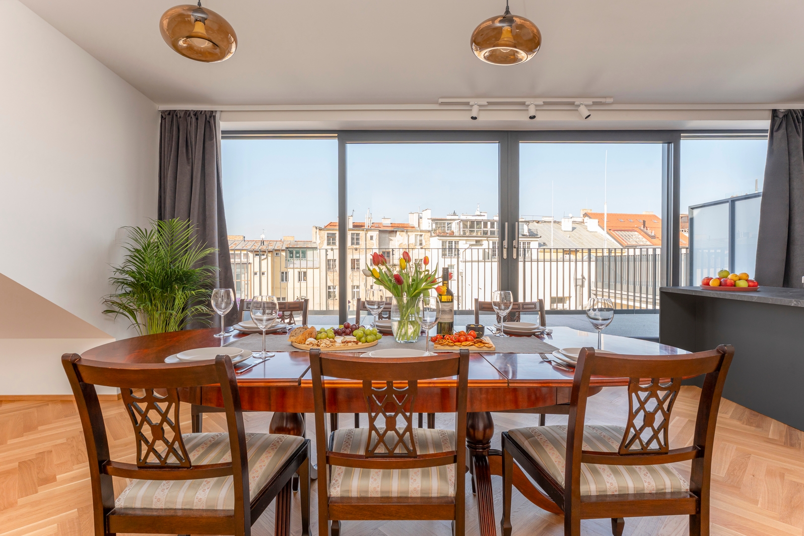 Antique Duplex Penthouse 3BR with 3Bath and AC-503 Apartamenty do wynajęcia
