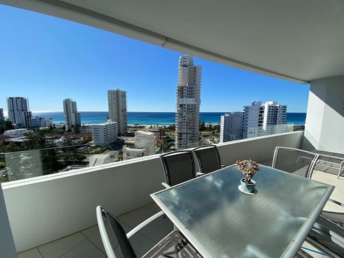 Aria Luxury Beach Apartment, Ocean Views
