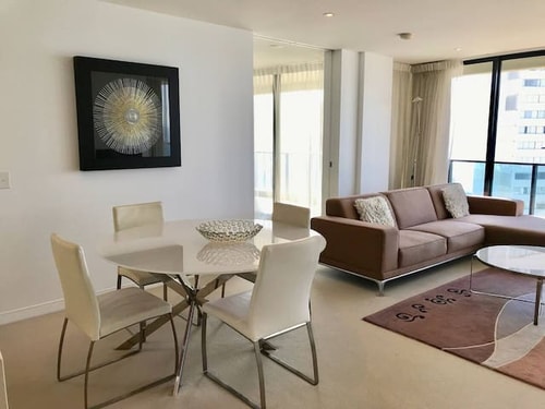 Oracle Tower 1, 23rd Floor  #03