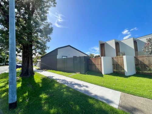 The Beachside Flat Broadbeach 68