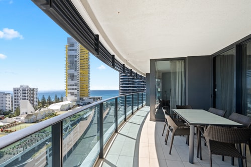 Luxurious Level 14th floor Views Oracle Building