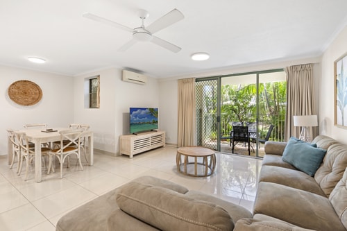 Premium Poolside Villa, Diamond Beach 39