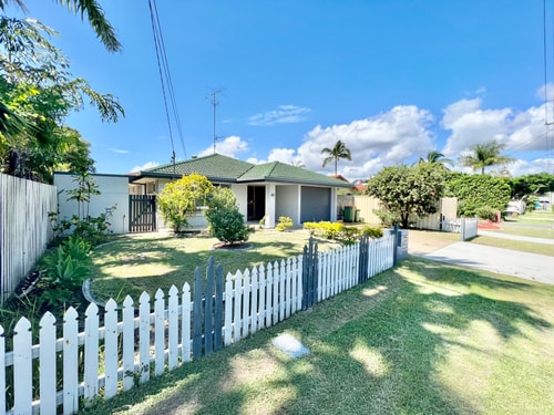 Beachside Mermaid, Near Beach and Pacific Fair