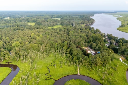 VA Riverfront 4BR | Dock + Kayaks + Games 57 Dwell