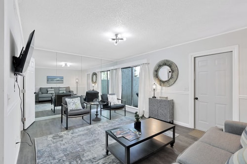 Central Hilton Head 2BR | Pool + Beaches 28 Dwell