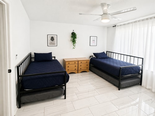 3BR Disney Getaway | Pool, Arcade & Tiki 33 Dwell