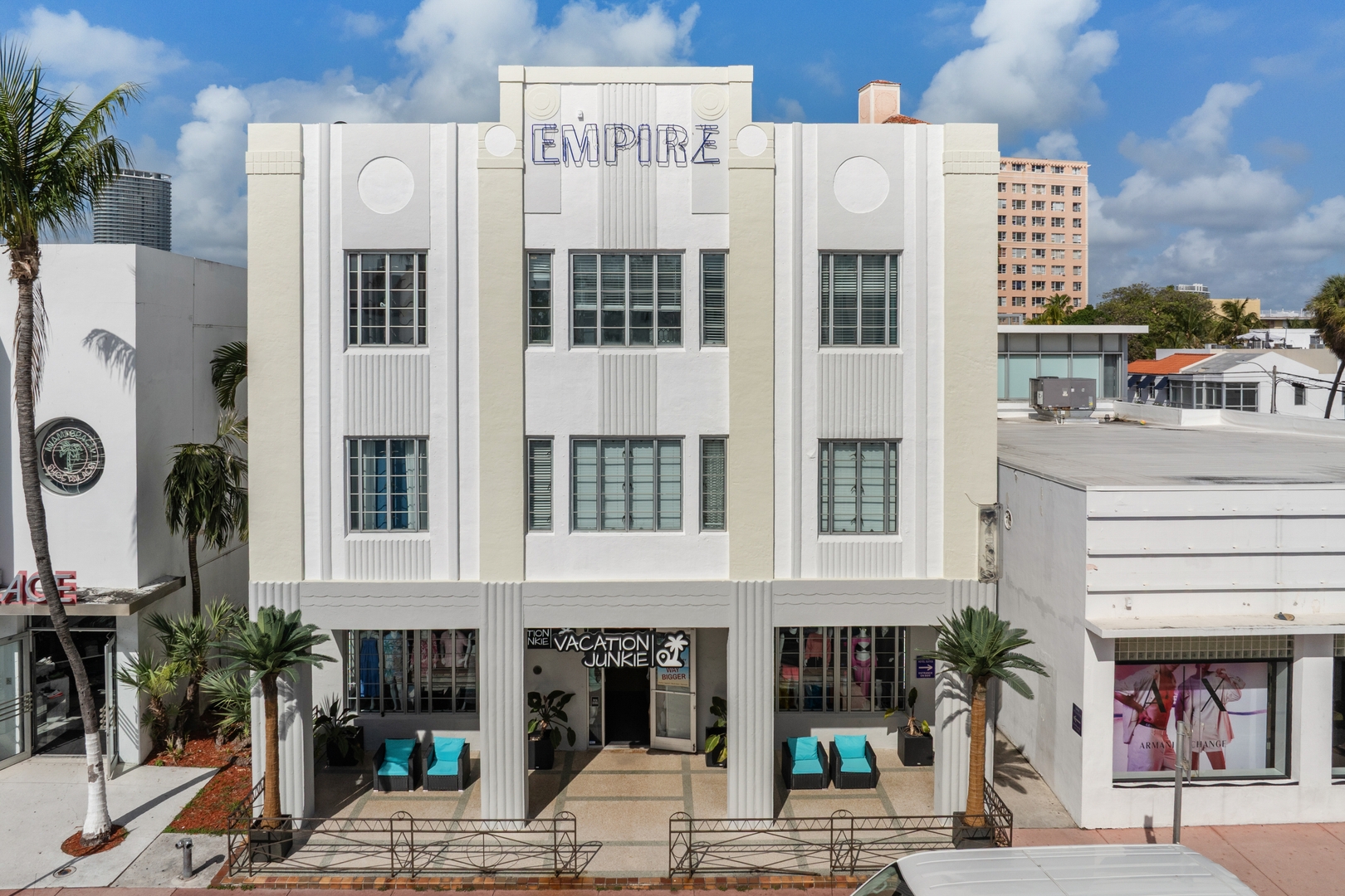 Walk to Beach & Ocean Drive | Pet-Friendly Dwell