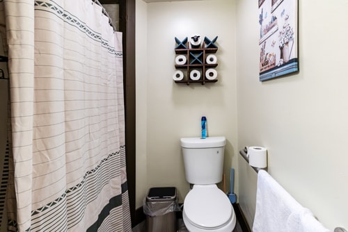 Modern 2BR Apartment • Free Parking • Baden 16 Dwell