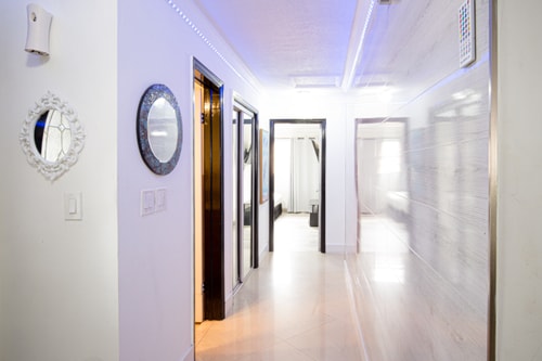 Spacious 5-Bedroom House with Pool in North Miami 32 Dwell