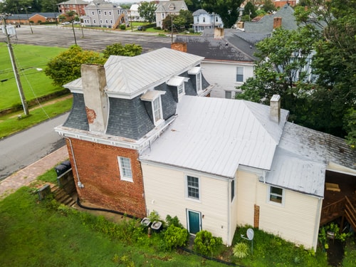 Renovated 4BR | 10 Min to Liberty University 61 Dwell