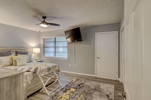 Sea Turtle Mkt 2BR | Pool, Hilton Head 14 Dwell