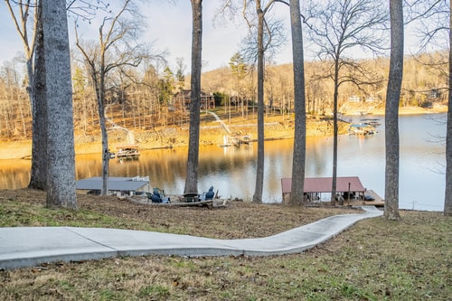 Norris Lake Cabin | Dock + Kayaks + Games 56 Dwell
