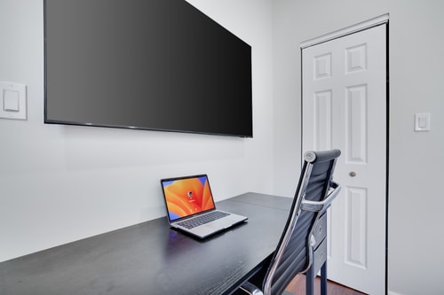 Spacious 4BR Newark Home – Family & Comfort 20 Dwell