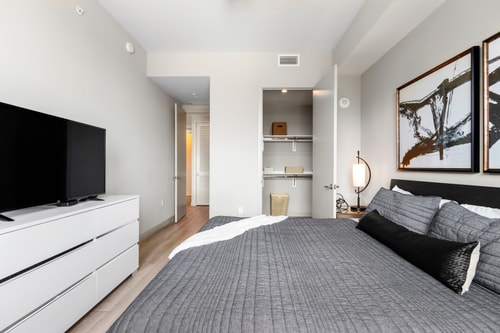 Chic Ft Lauderdale 2BR | Pool + Nightlife 24 Dwell