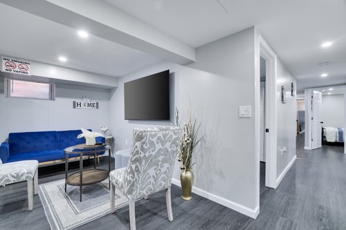 4BR Newark Stay w/ Parking And Fast Wi-Fi 1 Dwell